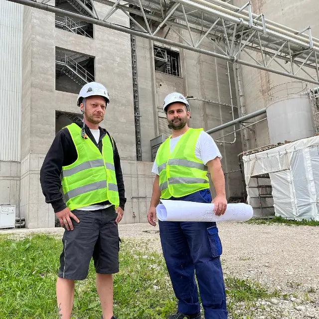 DECIBEL soundproofing and acoustics engineering team